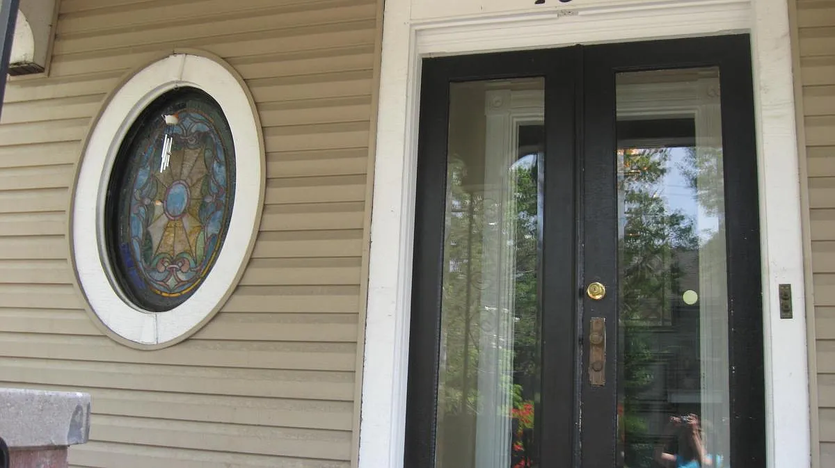 134 Laurel Avenue — Photo 3