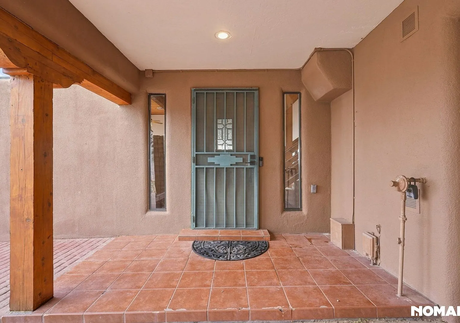 Executive Home in Soledad Canyon with Unparalleled Views — Photo 3