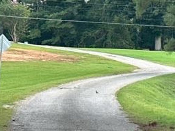 Exterior Neighborhood (street photo)