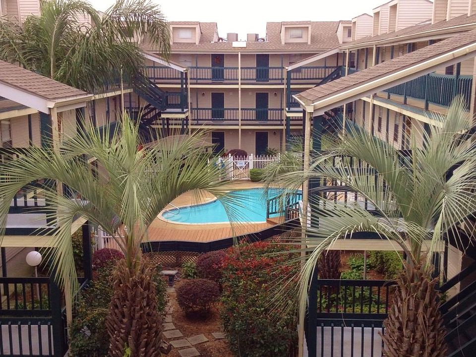 1st image of 2330 Edenborn Ave APT 101