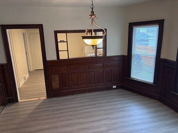 5th image of 122 Richfield Ave Floor 1