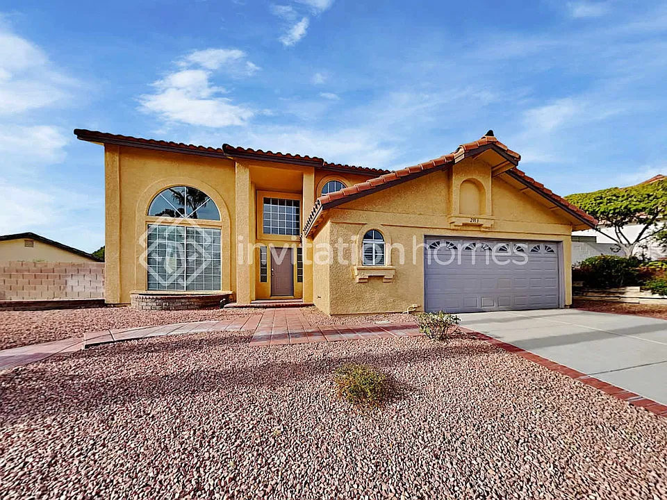 2913 Charming Dale Way