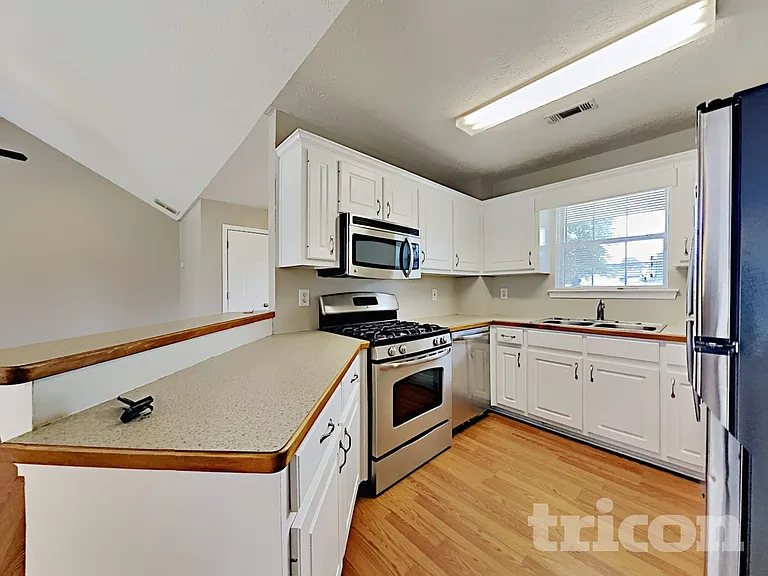 195 Falcon Ridge Dr — Photo 5