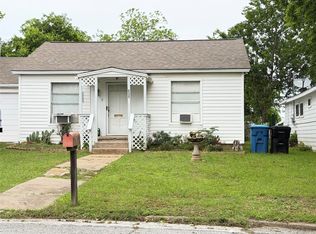 605 E Morton St, Denison, TX 75021
