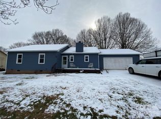 72 Pleasant Gardens Dr, Taylorsville, NC 28681