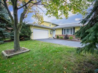 1800 Cass Rd, Maumee, OH 43537