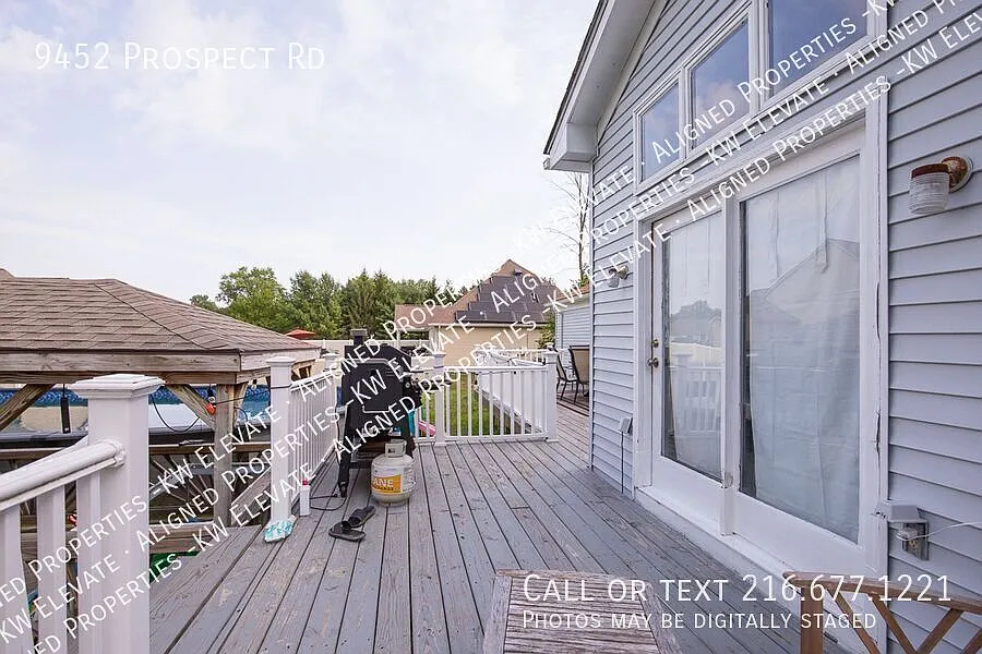 Spacious 5Bedroom Home with Pool in Strongsville! — Photo 2