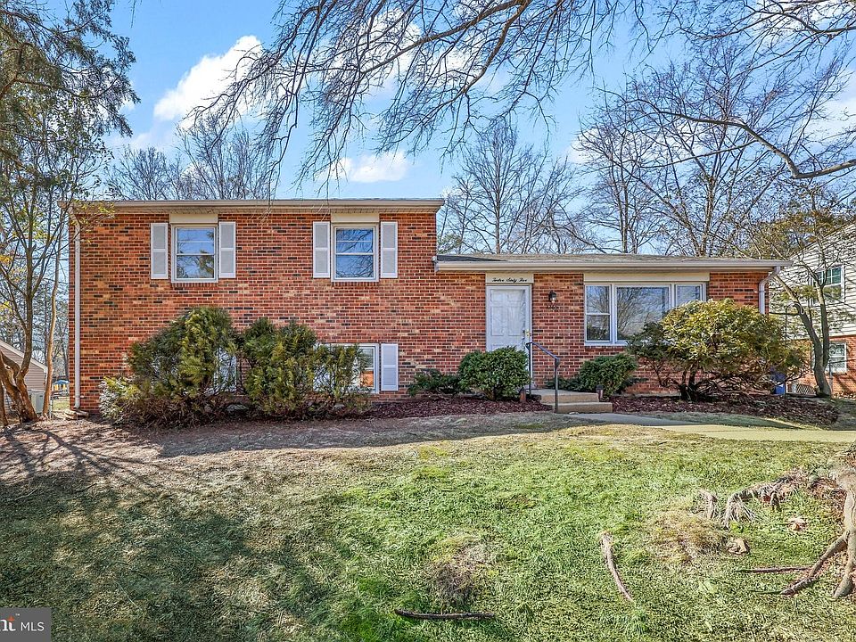 1st image of 1265 Redwood Ct