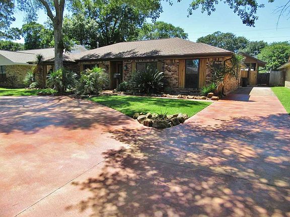 2nd image of 2908 Memphis Ave