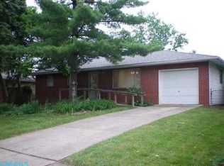 1383 Boxwood Dr, Columbus, OH 43229