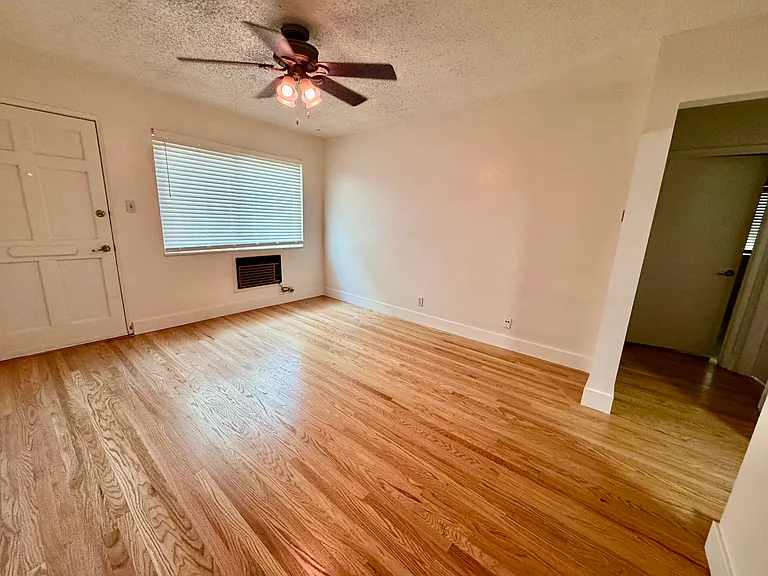 2715 S St #1 — Photo 7