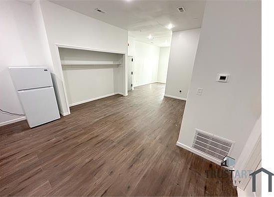 3rd image of 2317 N 15th St #1