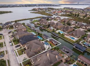 848 Signature Cv, League City, TX 77573