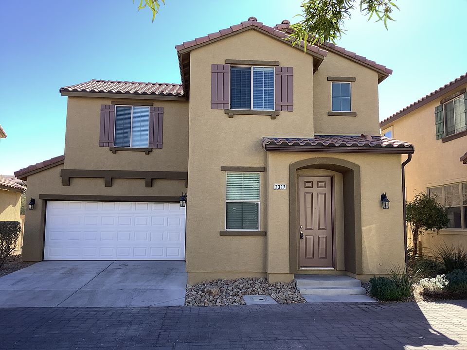 1st image of 2337 Statham Ave