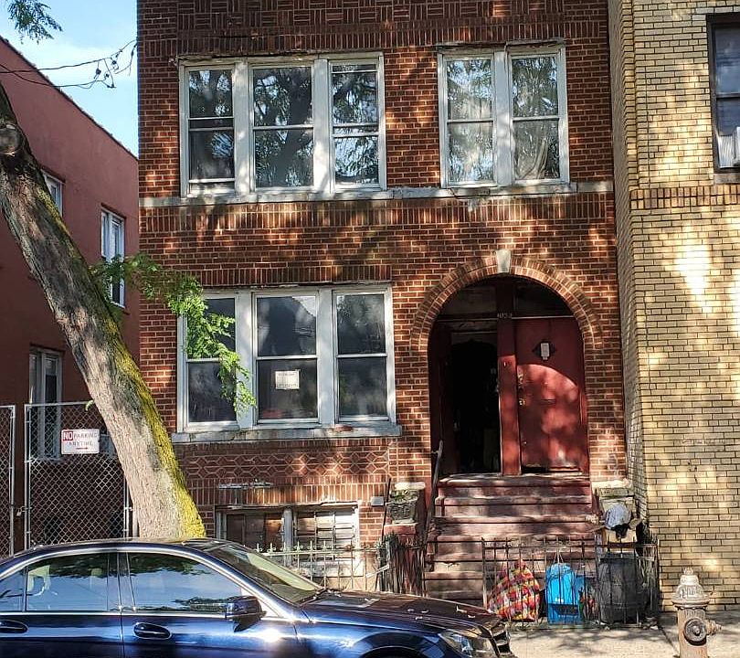 1st image of 1059 Ward Ave