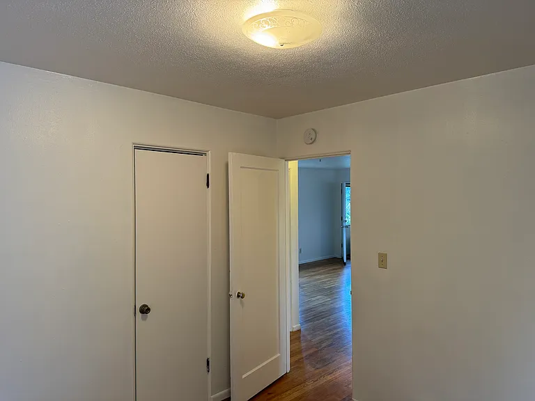 3674 SE Center St #3 — Photo 18