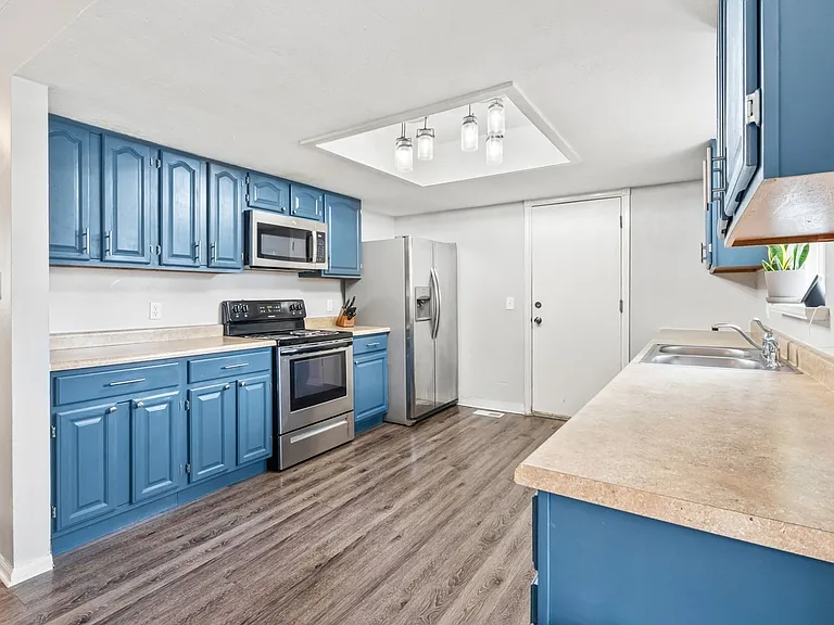 1080 S Yampa St — Photo 6