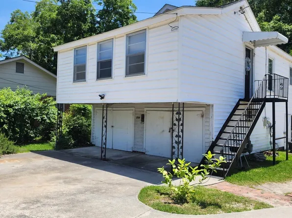 204 S Zetterower Ave, Statesboro, GA 30458