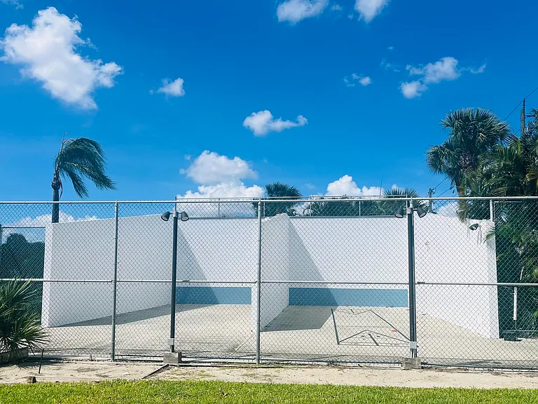 621 Ocean Dunes Cir — Photo 31