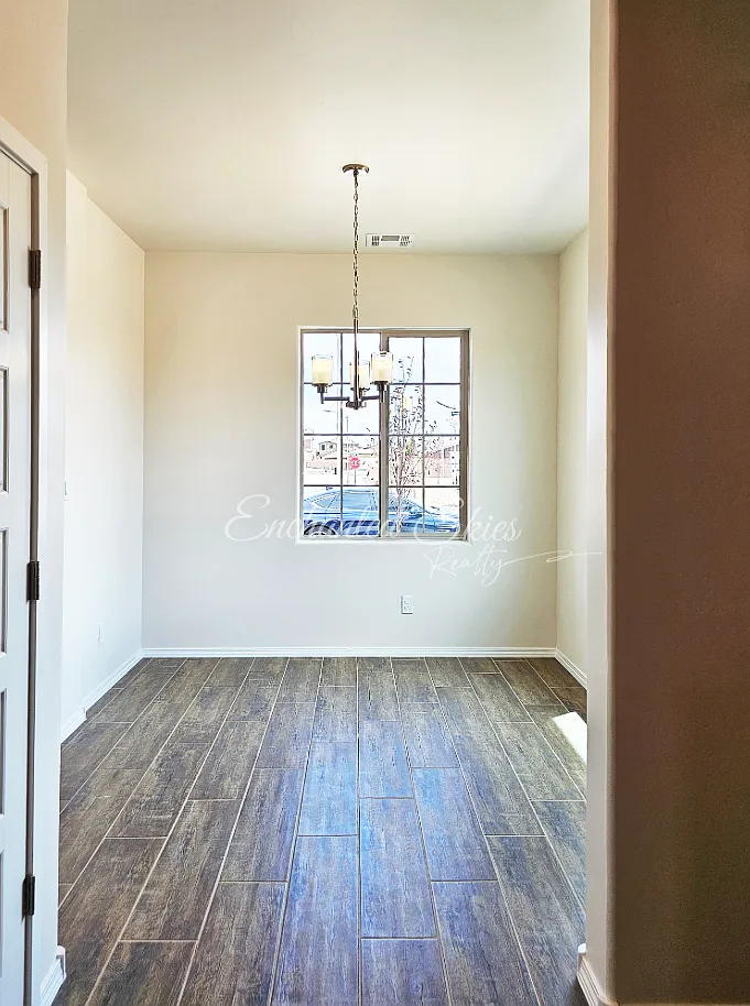 3 bed, 1649 sqft, $2,295 — Photo 4