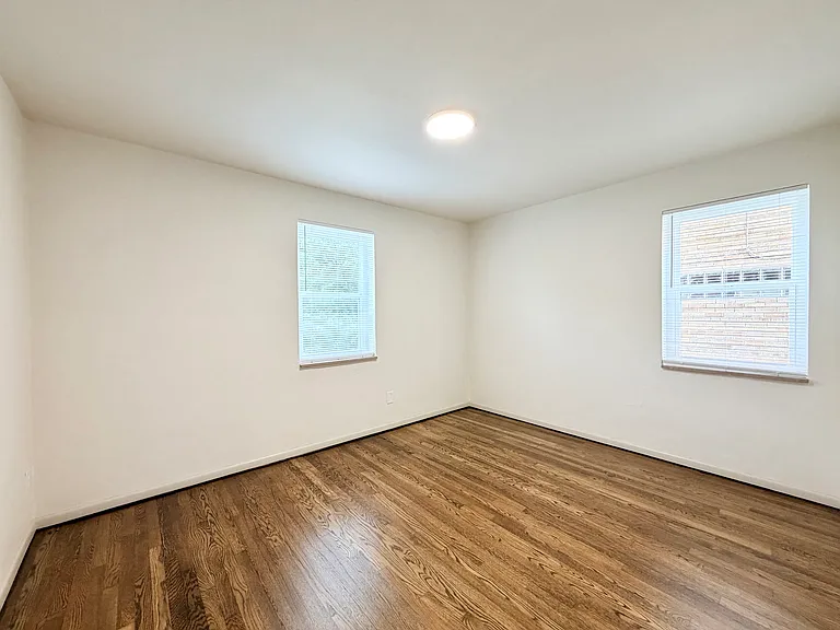 7176 Jamieson Ave #1W — Photo 11
