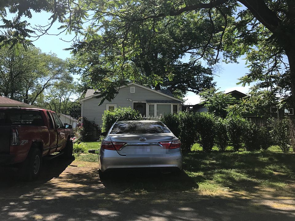 1st image of 2680 Gibson St