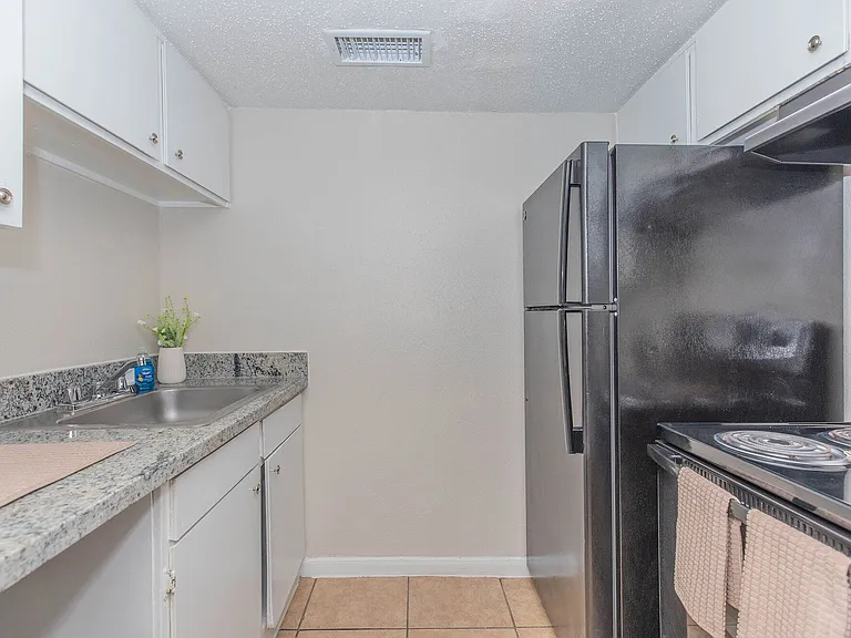 Southern Oaks Apartments — Photo 22