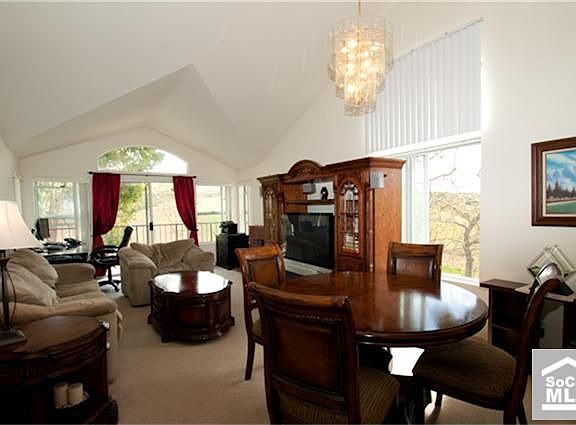 Light and Bright Living Area with Amazing Views!