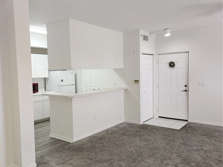 6321 Aragon Way #304 — Photo 6