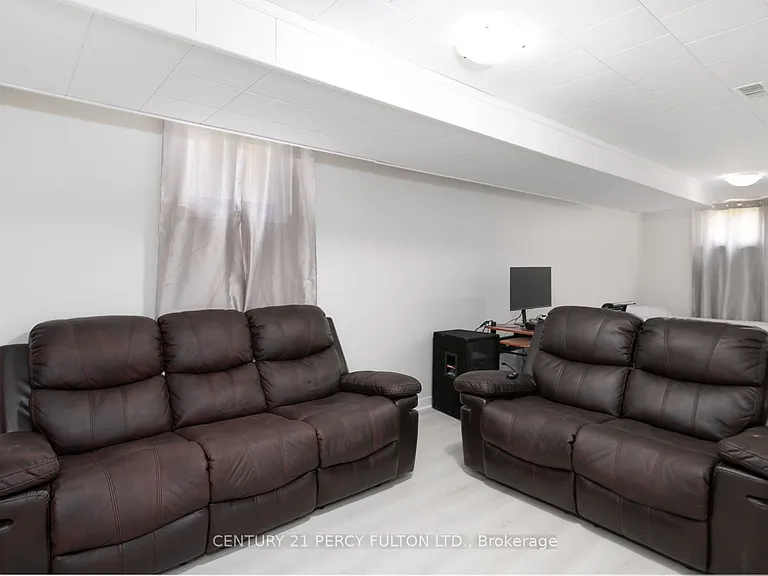 12 Northwood Cres — Photo 15