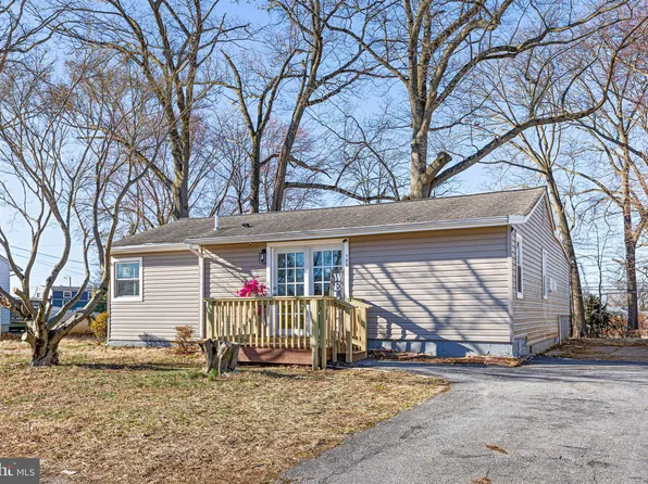 125 Saint John Dr, Wilmington, DE 19808