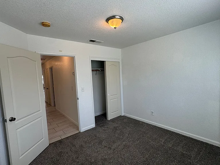 430 Vargus Ct — Photo 10