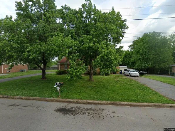 202 Hunter Dr, Columbia, TN 38401