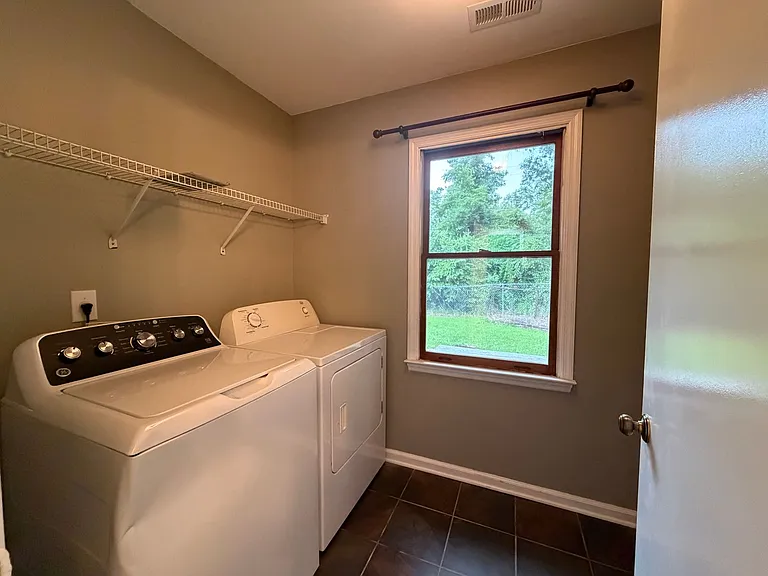 717 Mallard Dr — Photo 19