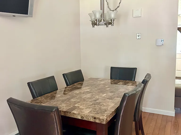 11 Carpenter Ave #A — Photo 10