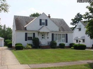 5356 Huron Rd, Lyndhurst, OH 44124