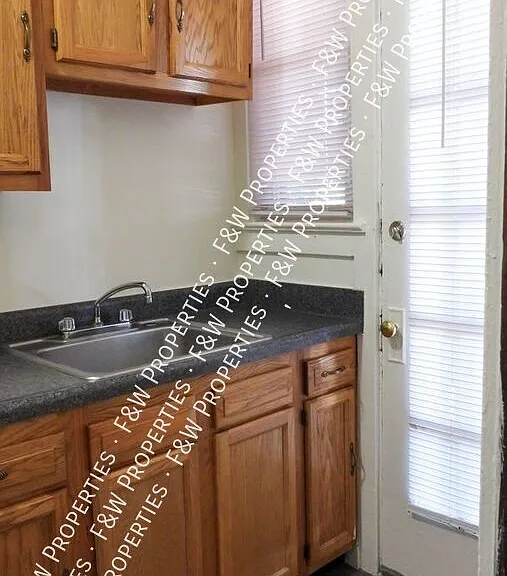 445 Rhoads Ave — Photo 16
