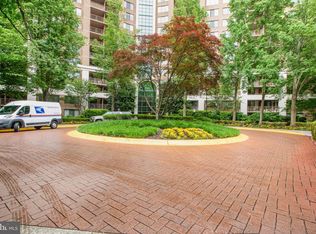 10101 Grosvenor Pl APT 2006, Rockville, MD 20852