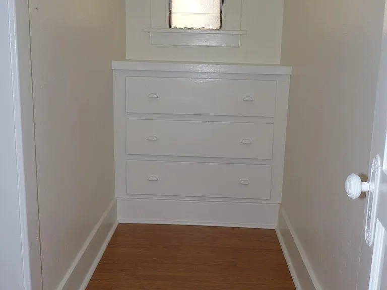 760 Orizaba Ave — Photo 10