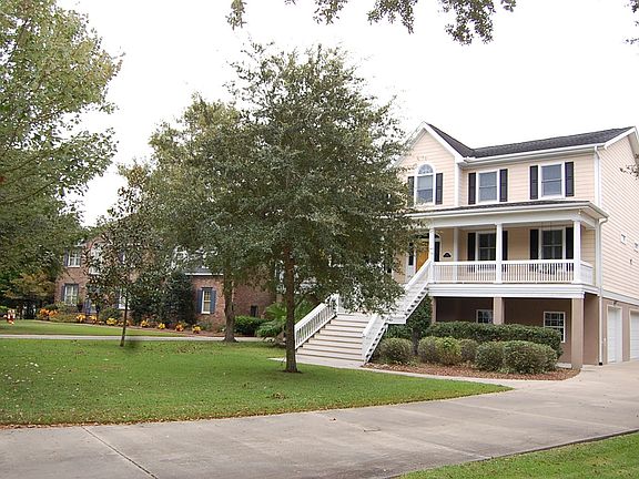 2nd image of 645 Palisades Dr