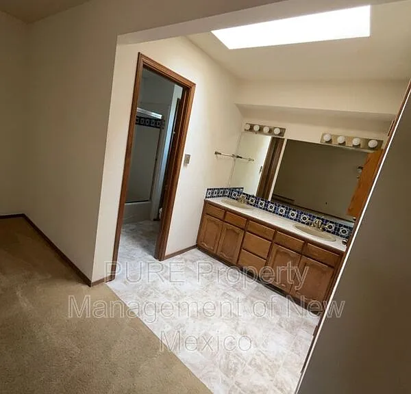 727 Cedar Hill Ln NE #8 — Photo 18
