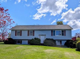 4096 Old Salt Rd, Skaneateles, NY 13152