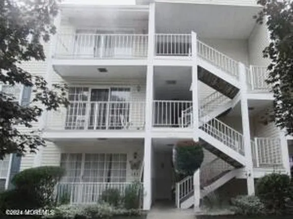 33 Apache Court #1903, Galloway, NJ 08205