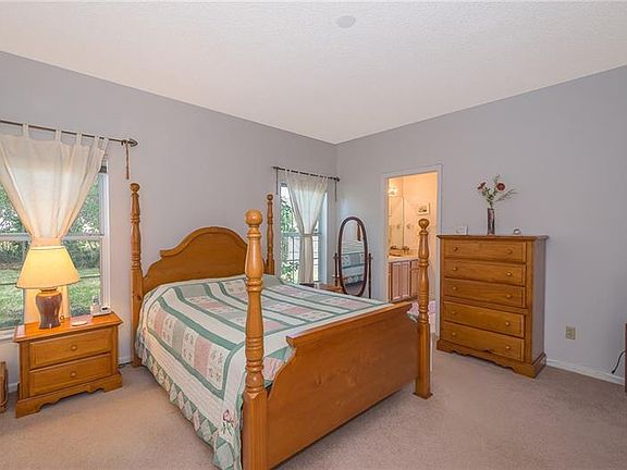 5th image of 7259 Hunterdon Dr
