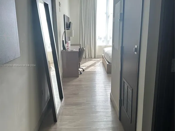 (undisclosed Address), Hollywood, FL 33019