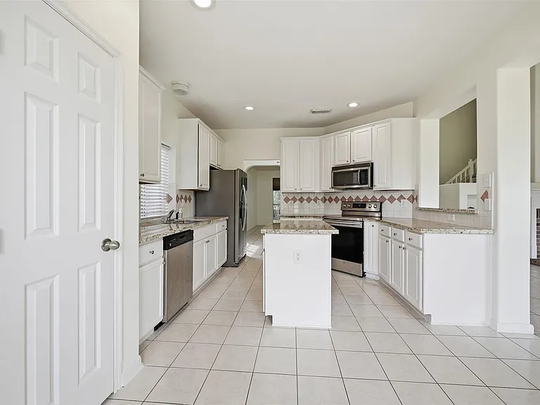 18010 Quiet Stream Ct — Photo 8