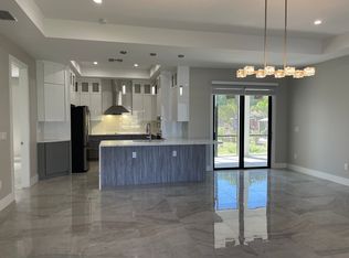 2864 29th Ave NE, Naples, FL 34120