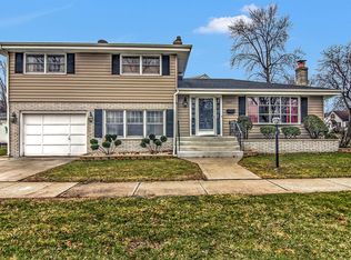 2543 180th St, Lansing, IL