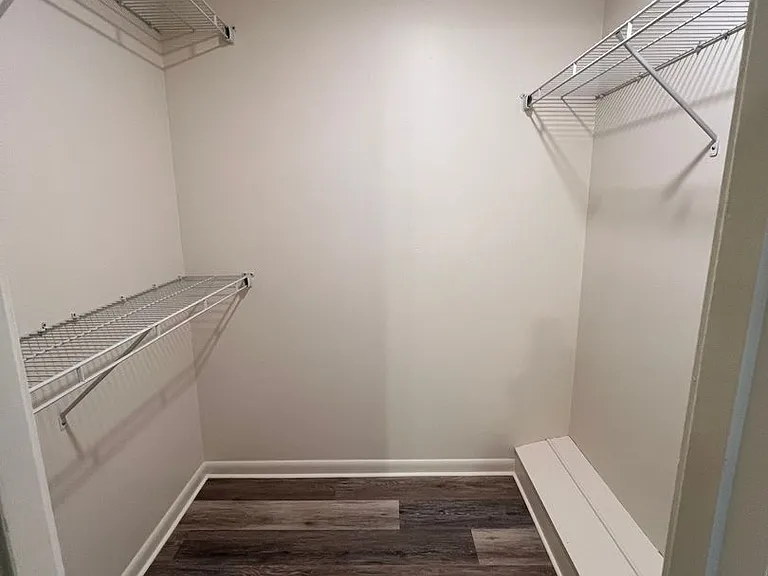 20 Echo Valley Ln — Photo 2