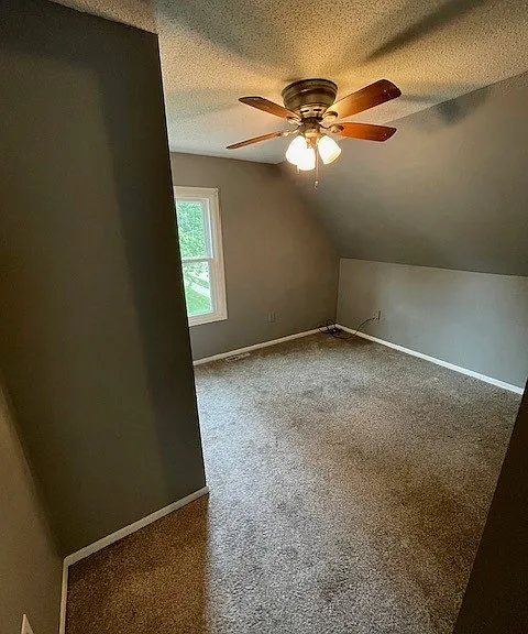 914 N Elm Ave — Photo 12